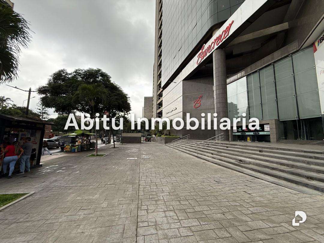 Local comercial en Los Palos Grandes, Caracas – 2