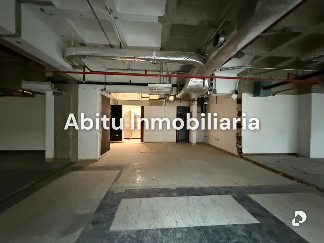 Local comercial en Los Palos Grandes, Caracas – 5
