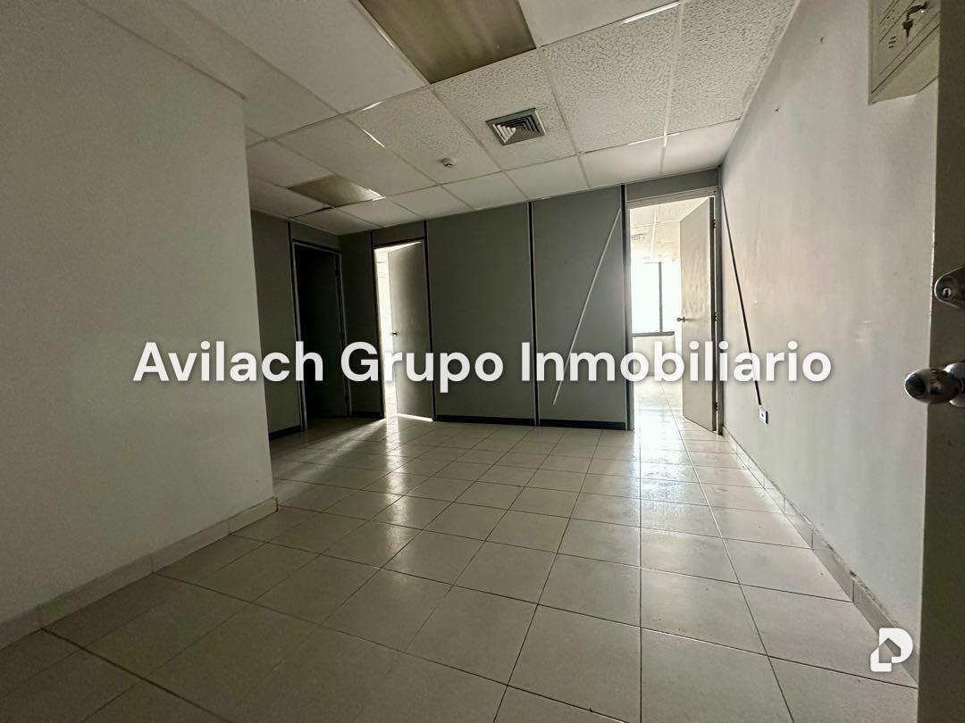 Oficina en Av. Bolívar Norte, Valencia – 3