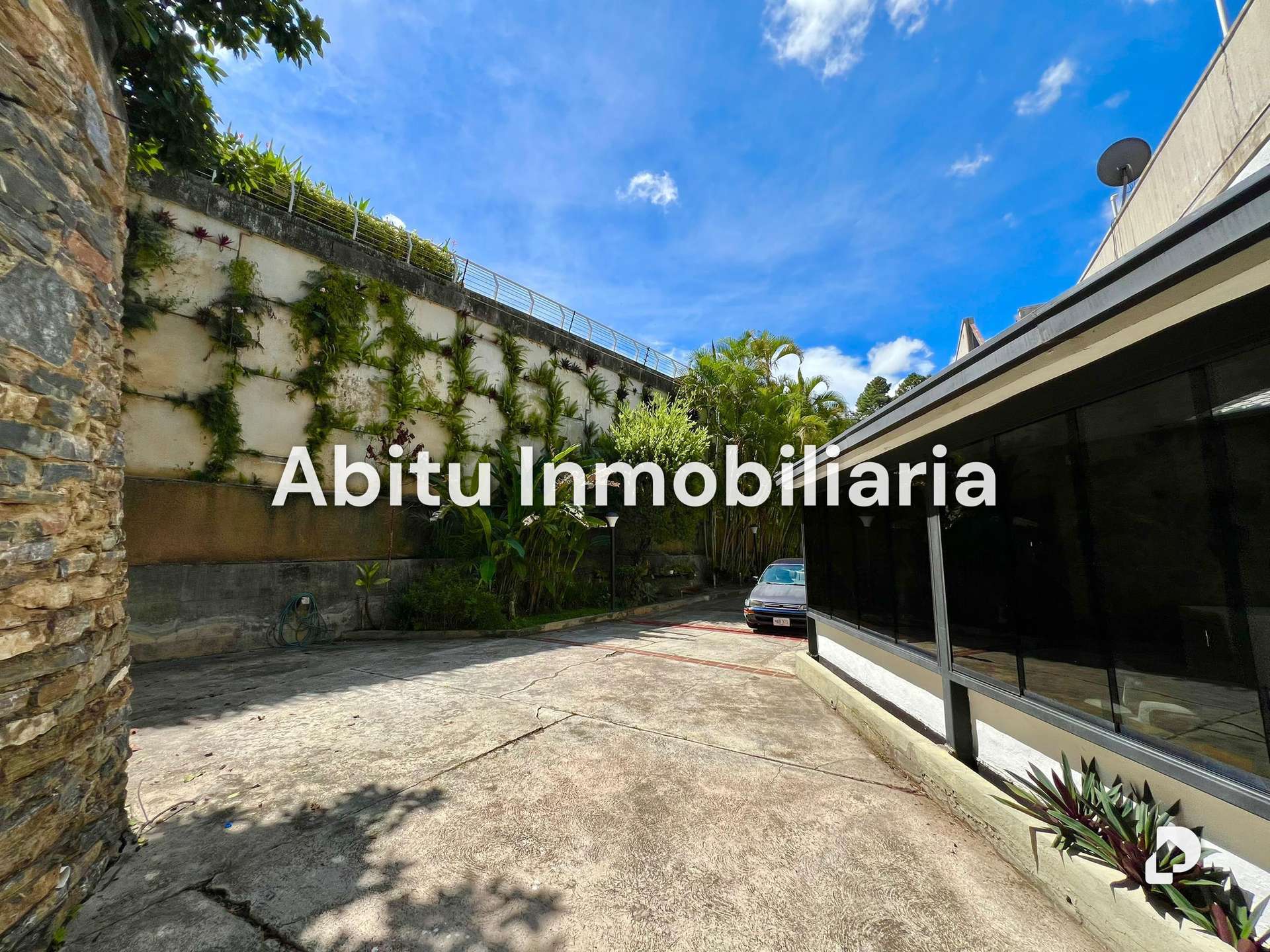 Casa en Cerro Verde, Caracas – 8