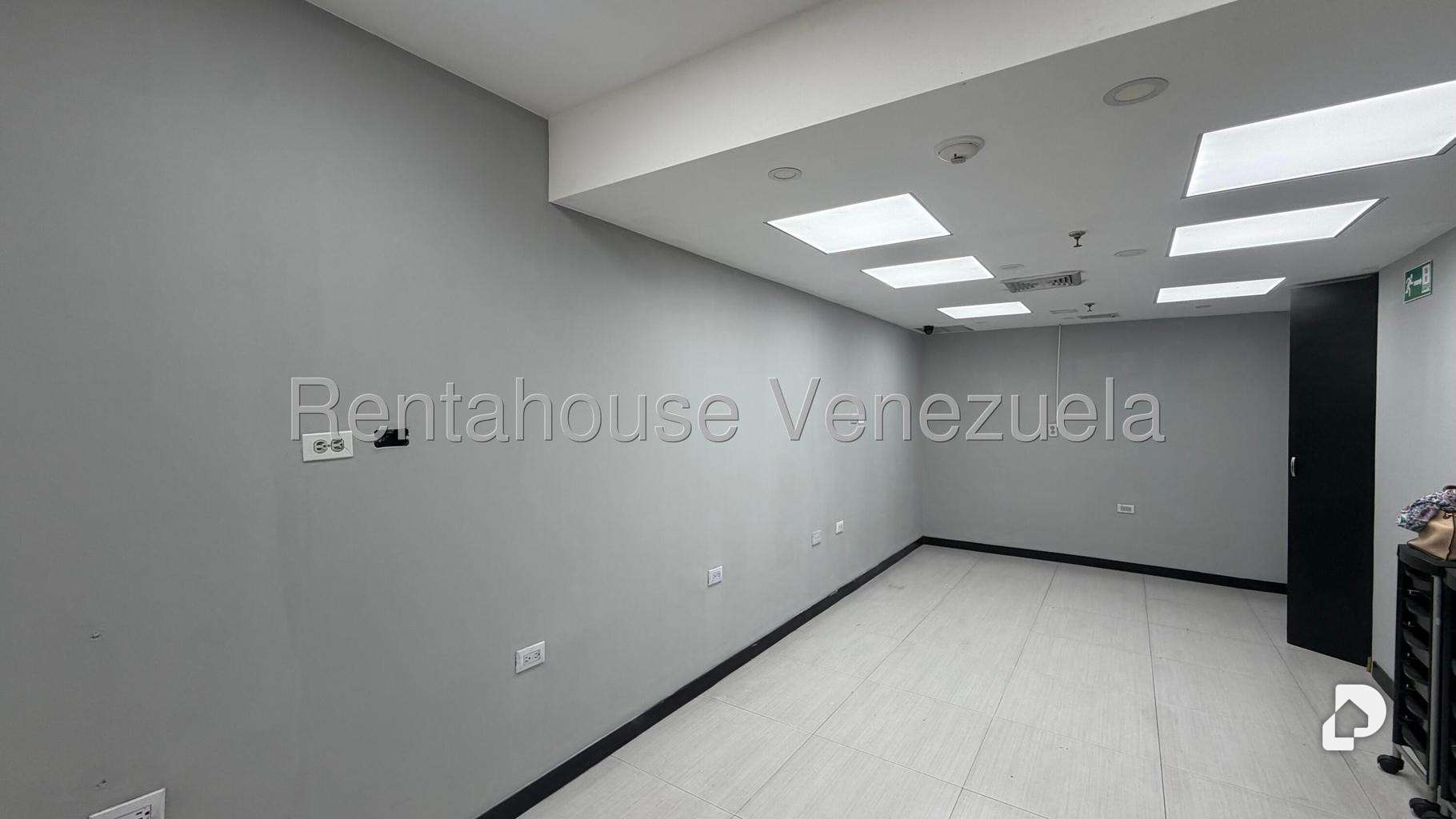 Local comercial en San Bernardino, Caracas – 16