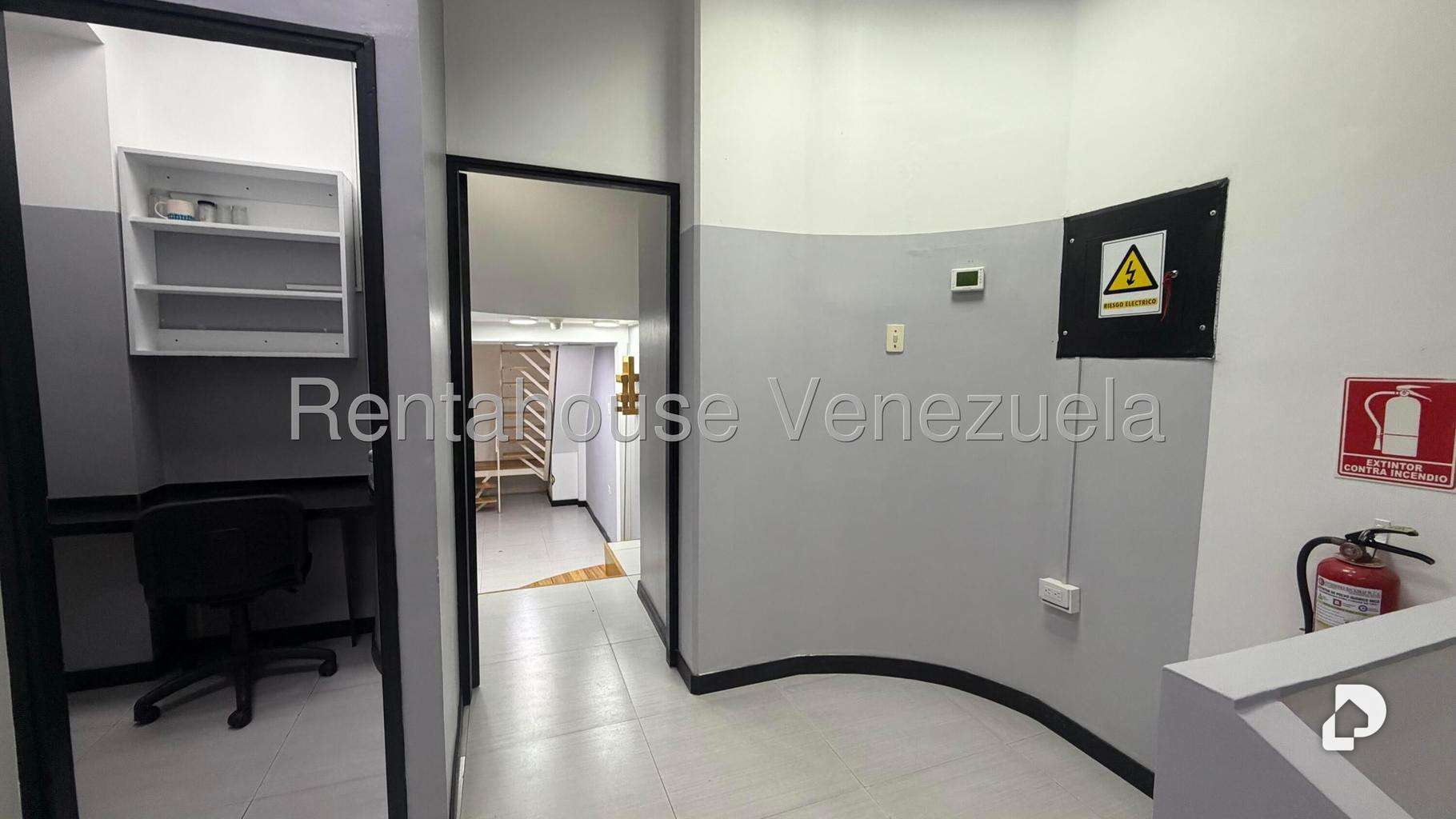 Local comercial en San Bernardino, Caracas – 30