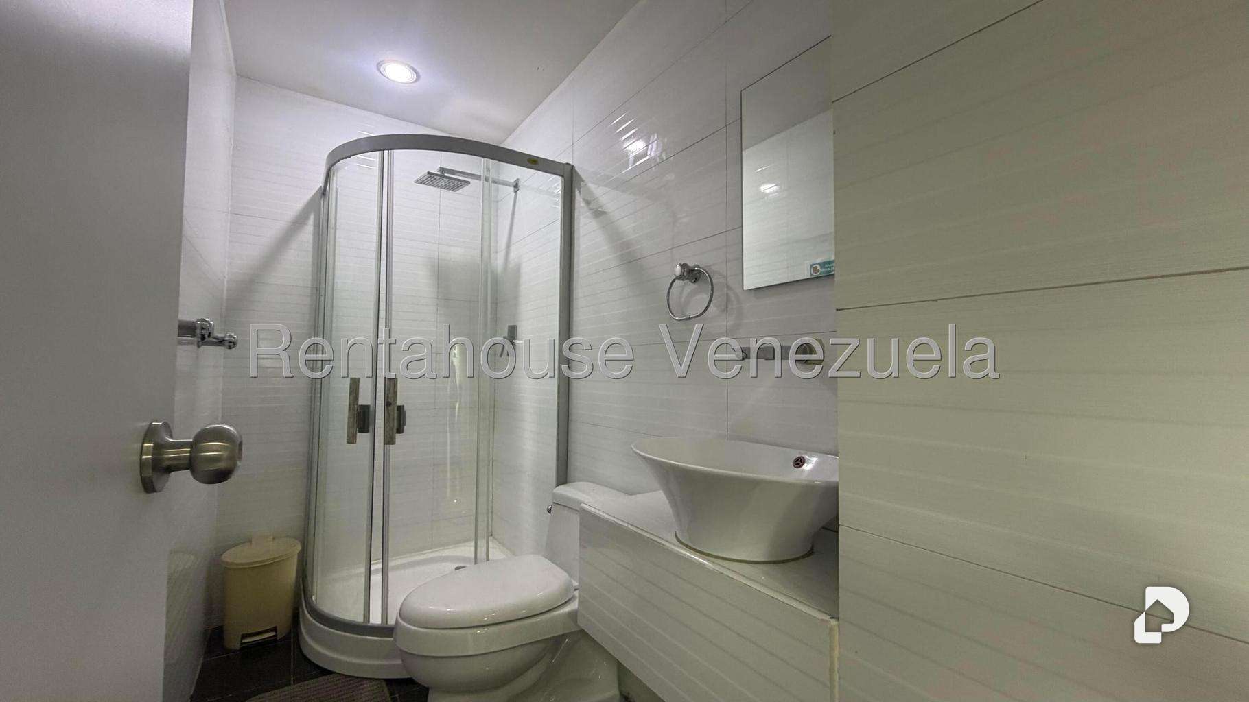 Local comercial en San Bernardino, Caracas – 38