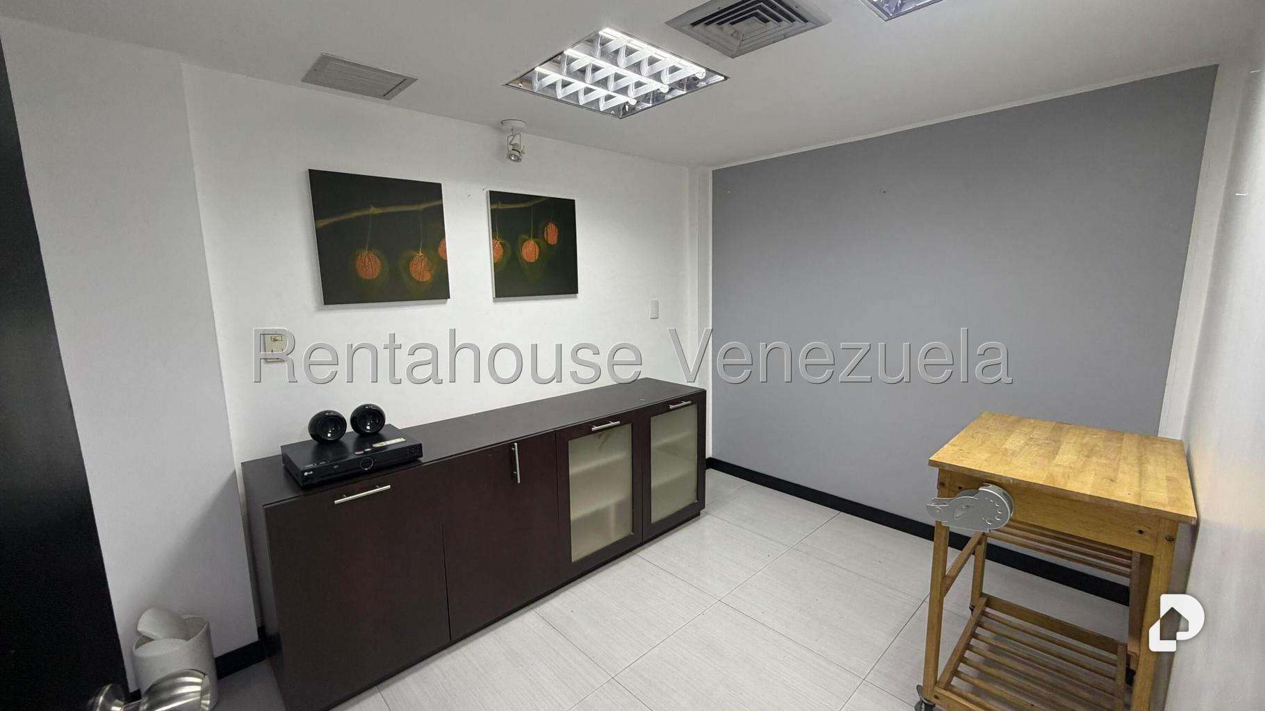 Local comercial en San Bernardino, Caracas – 26