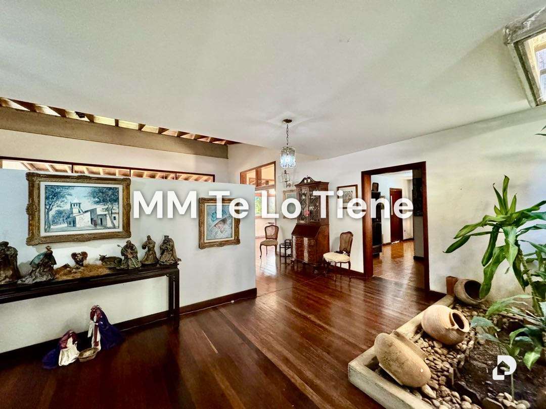 Casa en La Lagunita, Caracas – 24