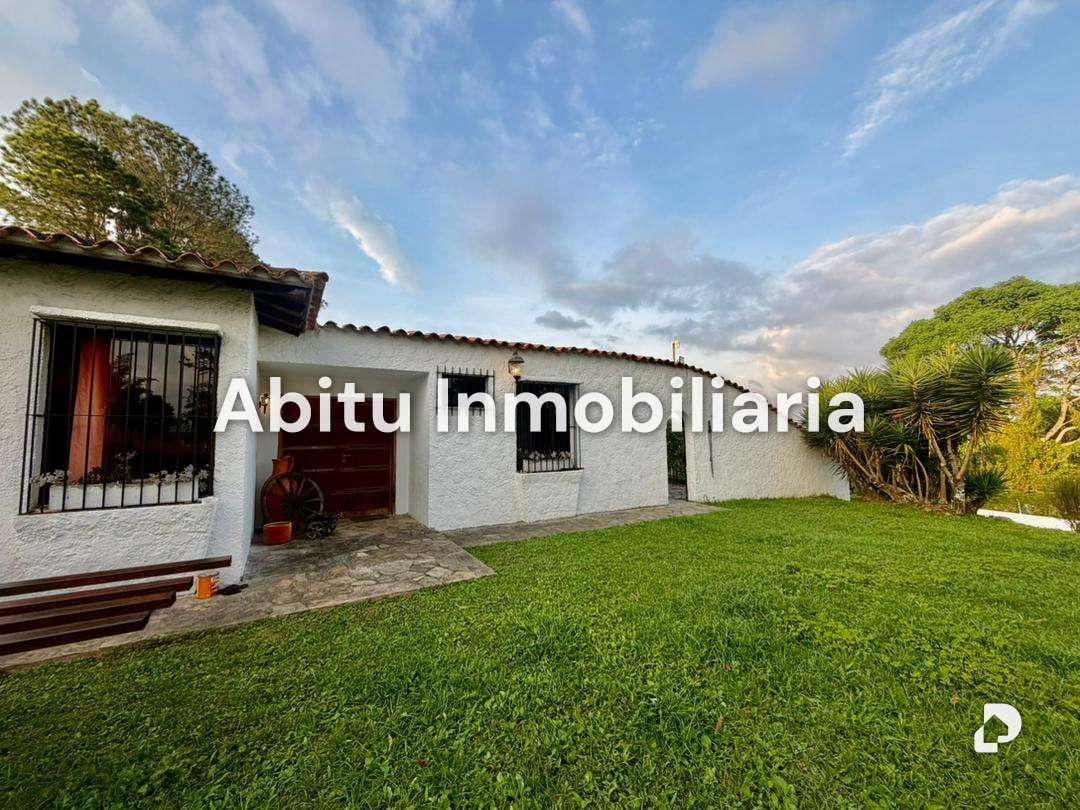 Casa en La Lagunita, Caracas – 1