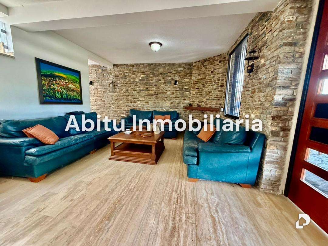 Casa en La Lagunita, Caracas – 14