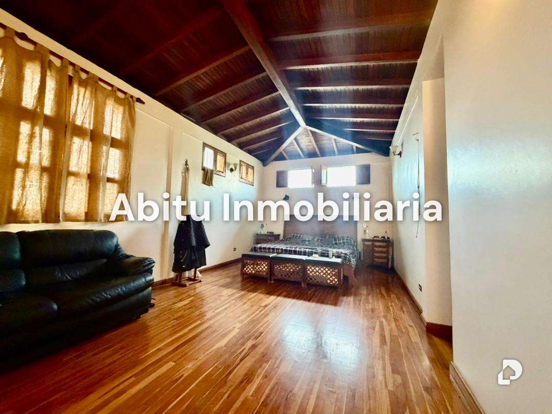 Casa en La Lagunita, Caracas – 13