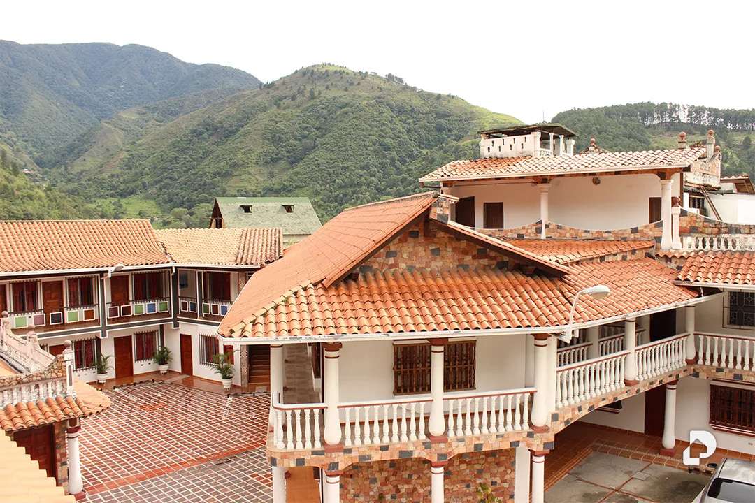 Edificio en Los Curos, Osuna Rodríguez – 40