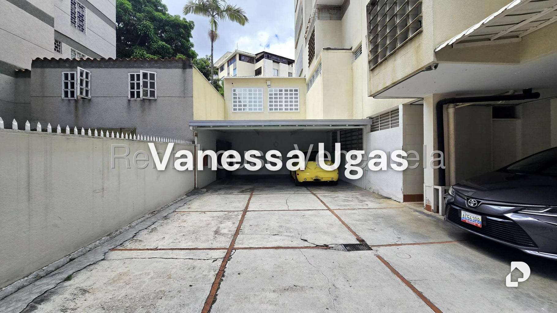Apartamento en Cumbres de Curumo, Caracas – 11