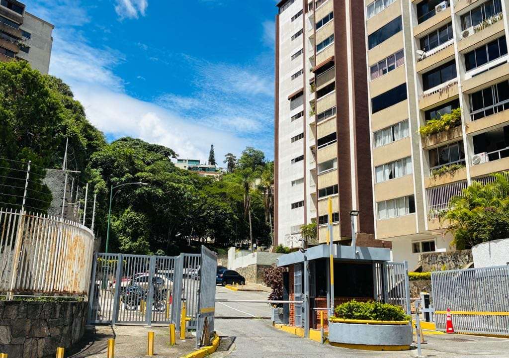 Apartamento en Santa Rosa de Lima, Caracas - 1