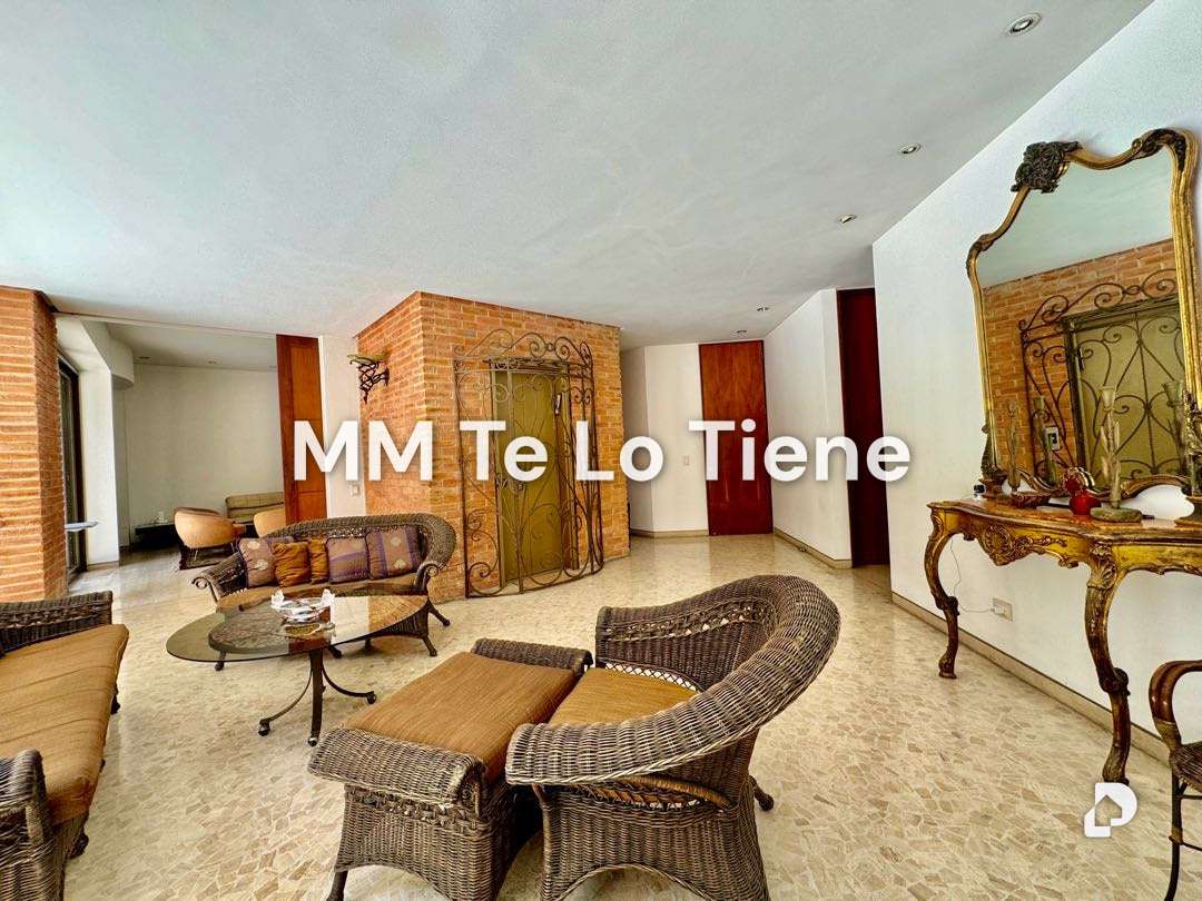 Apartamento en Altamira, Caracas – 2
