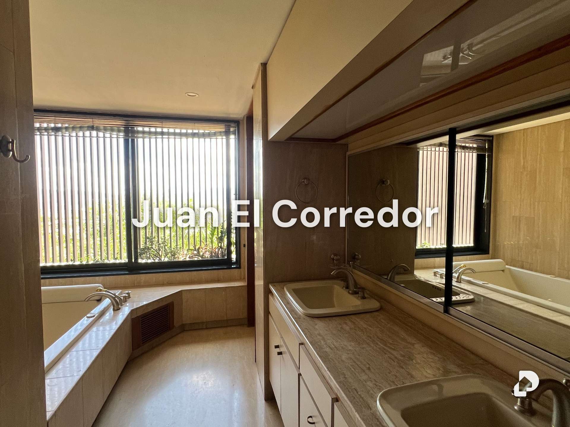 Apartamento en Los Palos Grandes, Caracas – 8