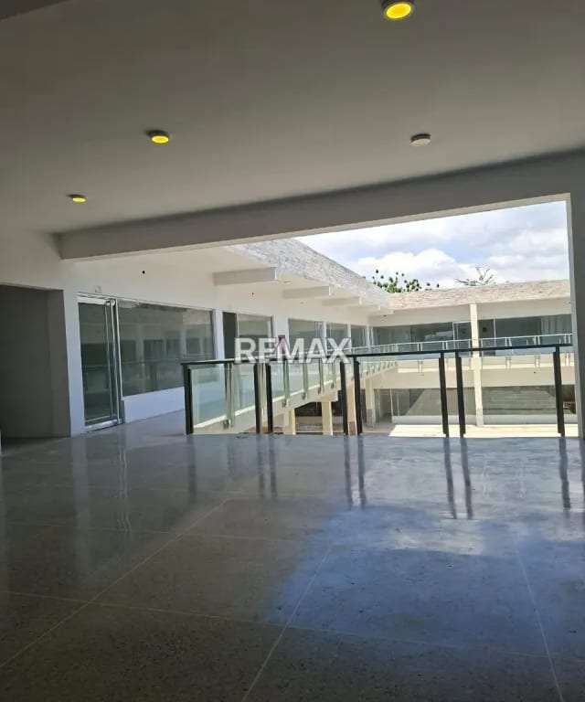 Local comercial en El Perú, San Francisco - 1