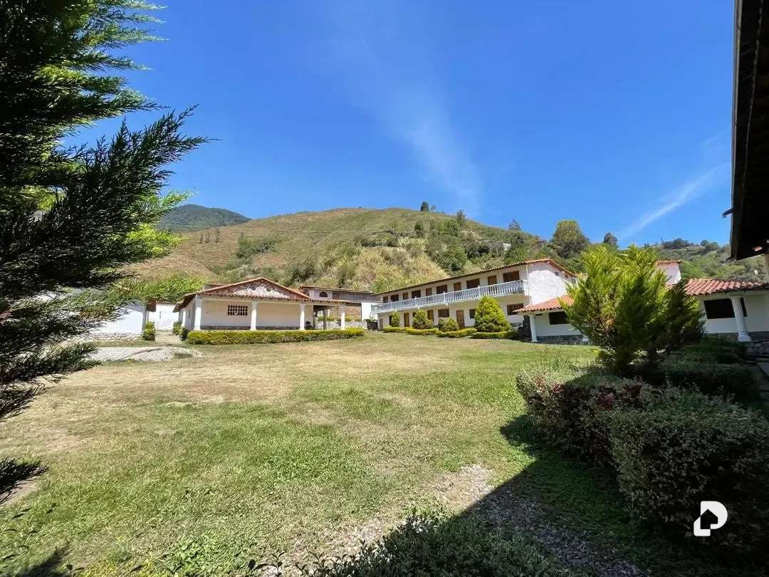 Edificio en Los Llanitos, Tabay – 26