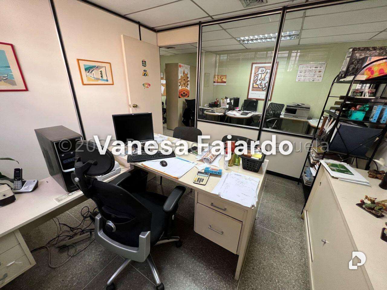 Local comercial en La Urbina, Caracas – 6
