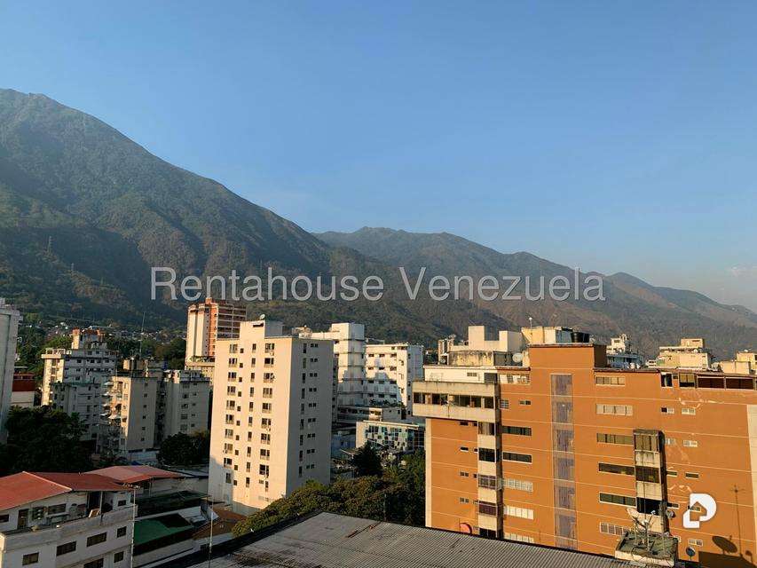 Apartamento en Los Palos Grandes, Caracas – 8