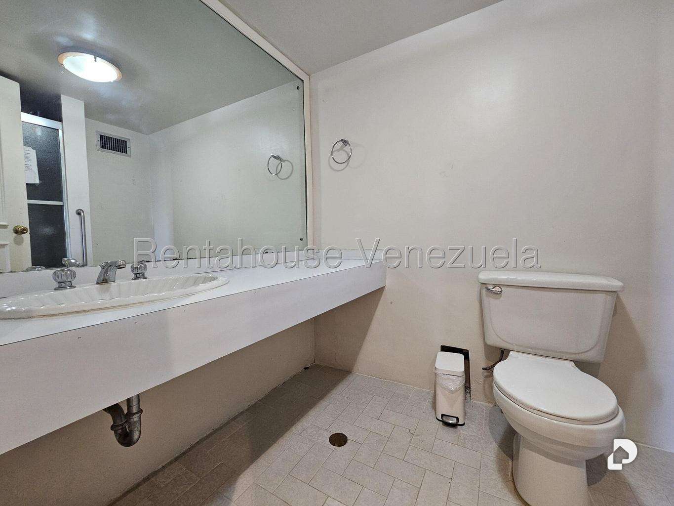 Apartment in Terrazas del Club Hípico, Caracas – 35