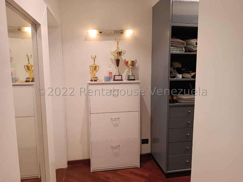 Casa en Altos de Guataparo, Valencia
