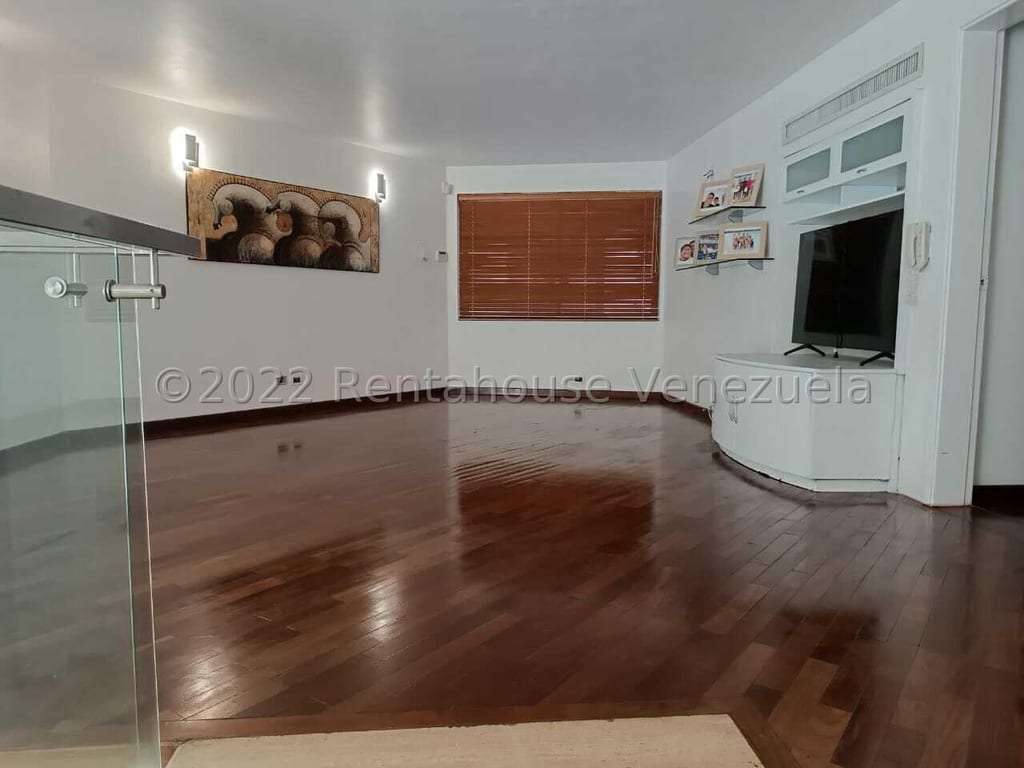 Casa en Altos de Guataparo, Valencia