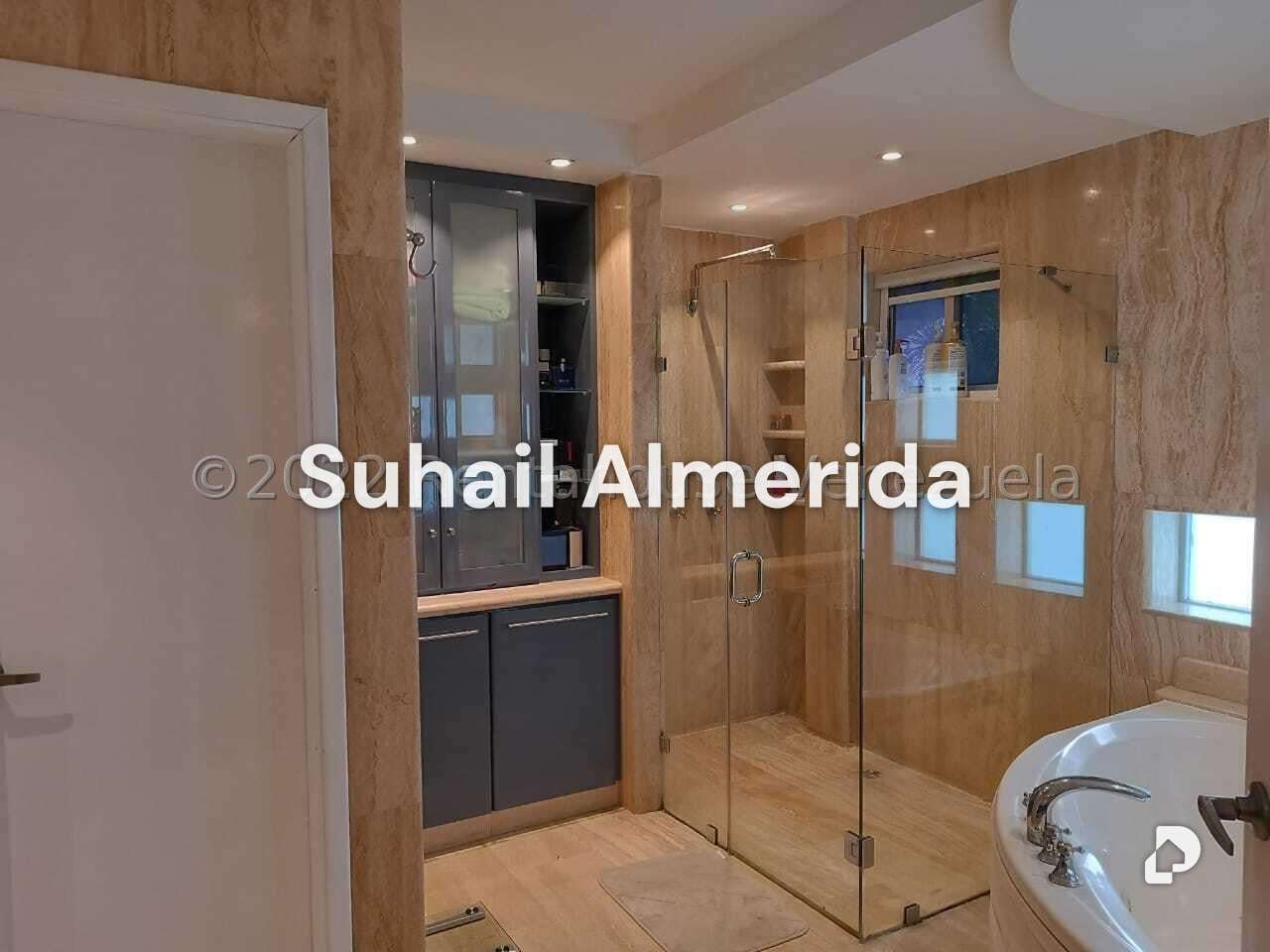 Casa en Altos de Guataparo, Valencia – 37