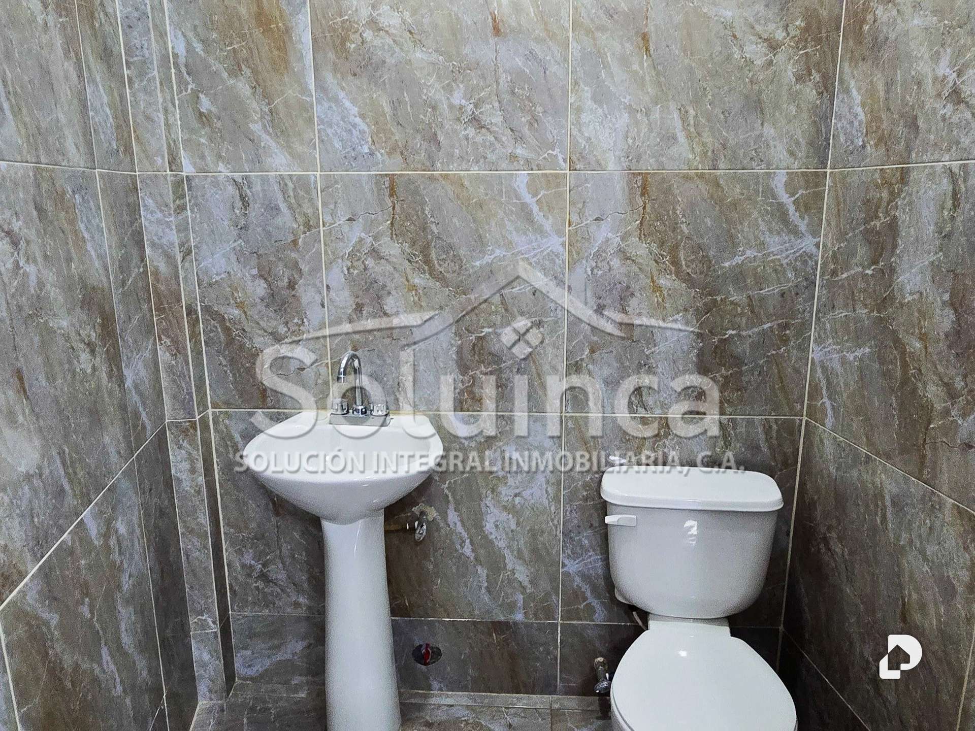 Local comercial en Manzano Bajo, Ejido – 28