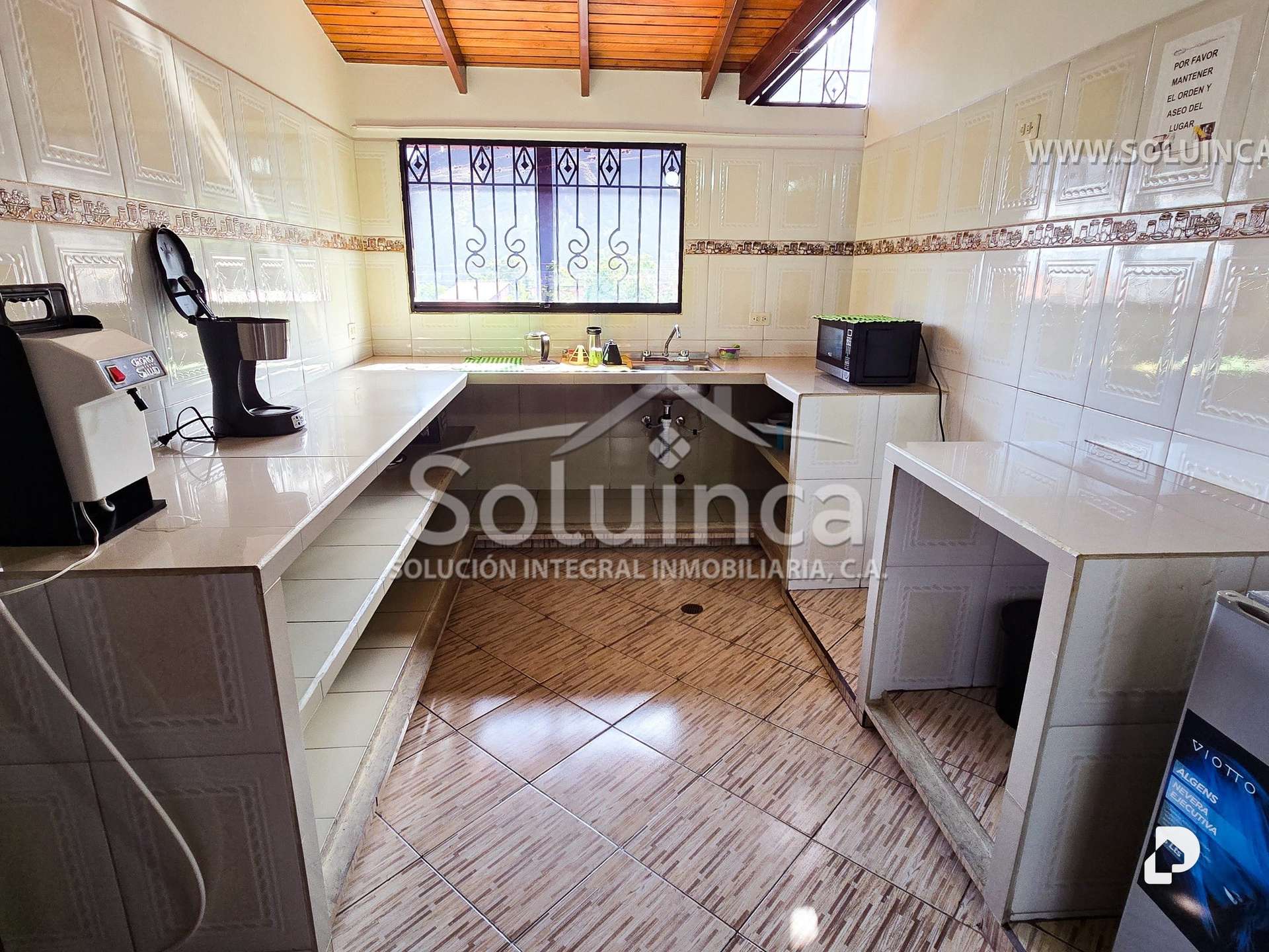 Local comercial en Manzano Bajo, Ejido – 41