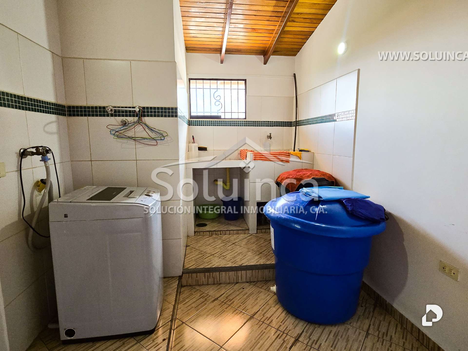 Local comercial en Manzano Bajo, Ejido – 40