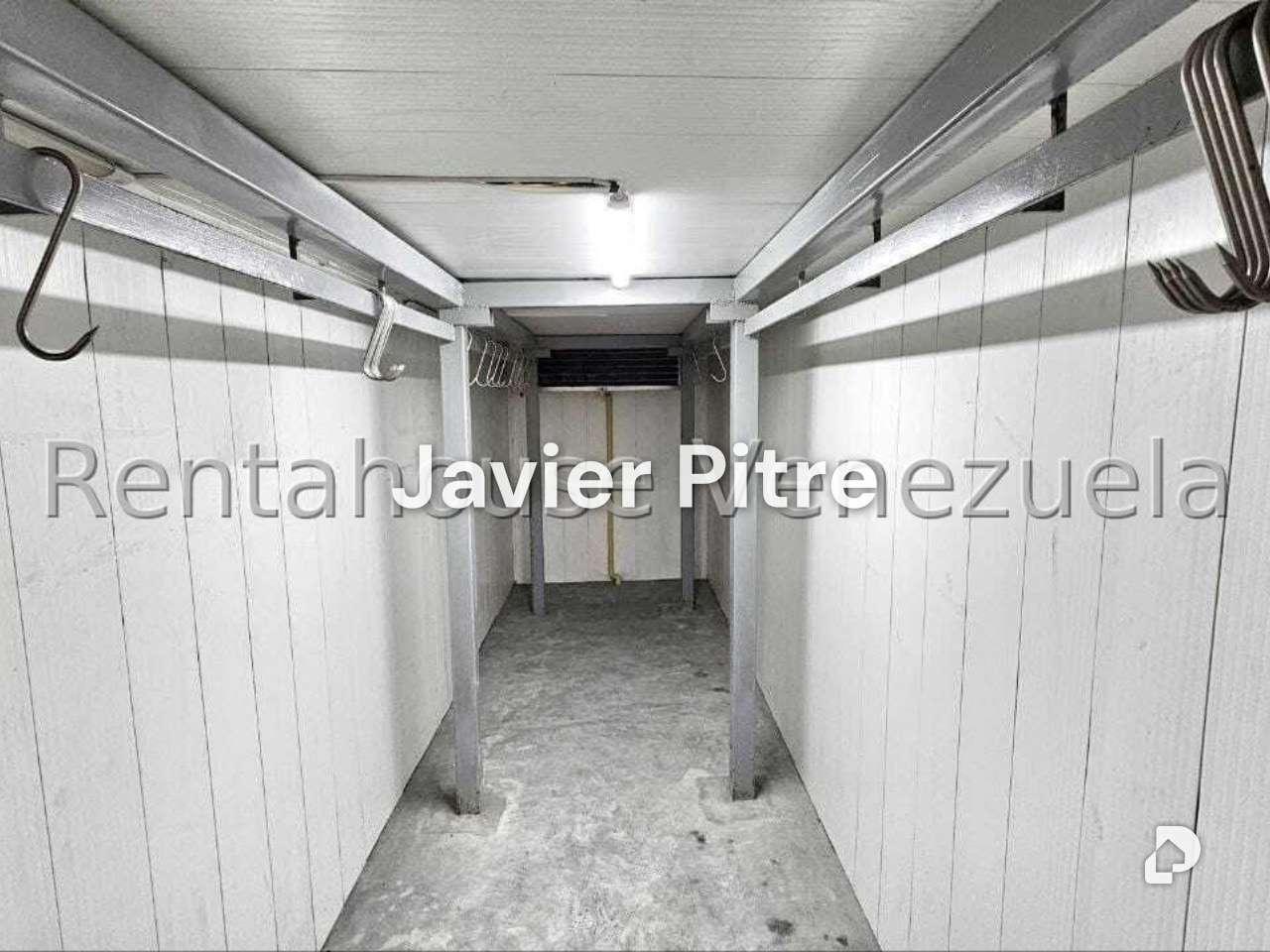 Edificio en La Florida, Caracas – 8