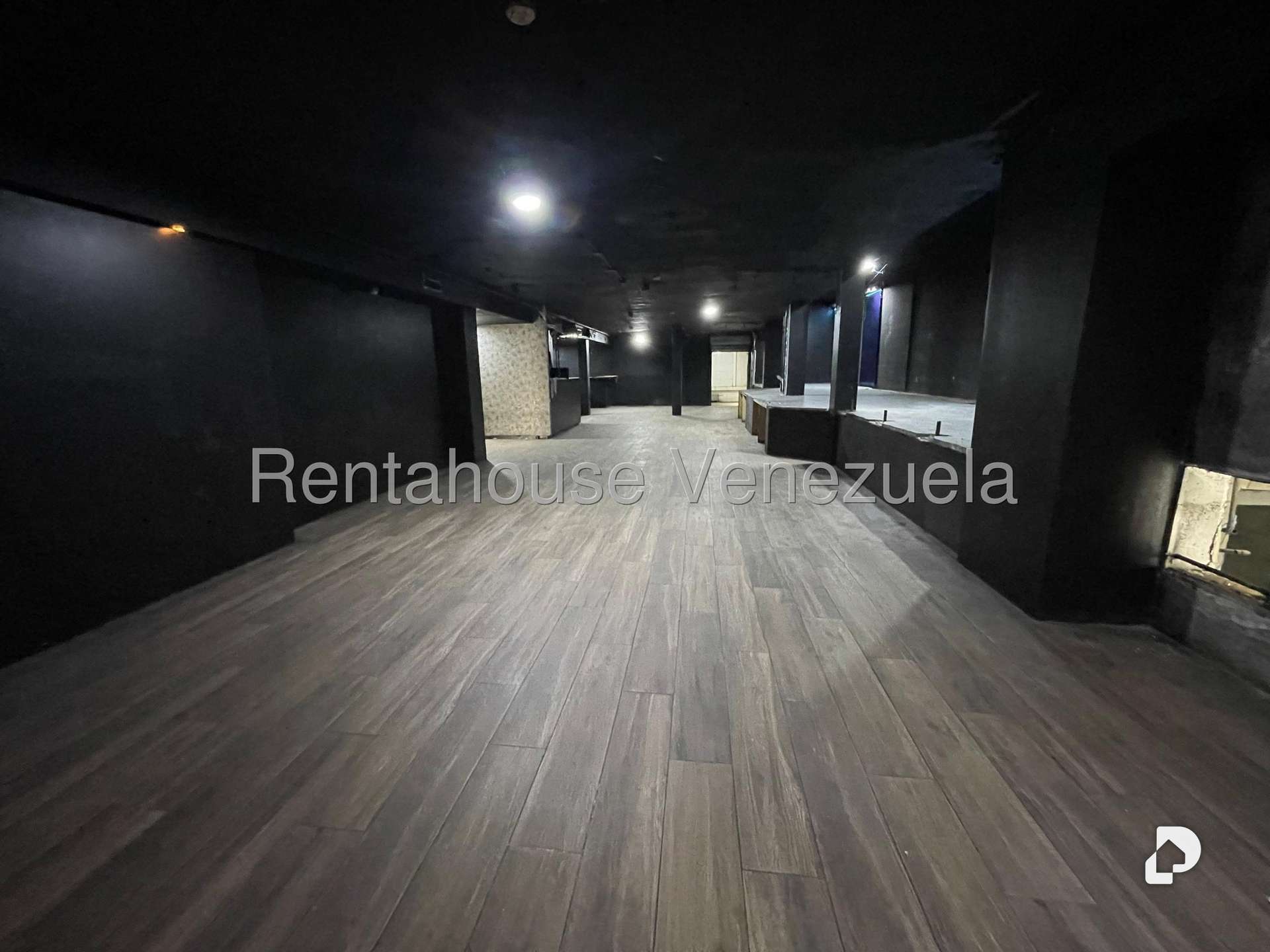 Local comercial en Las Mercedes, Caracas – 16