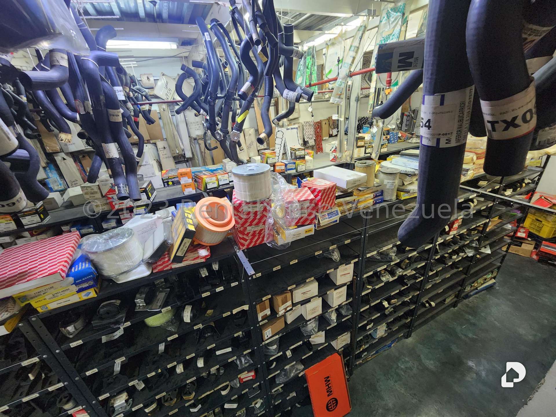 Local comercial en Bello Monte, Caracas – 7