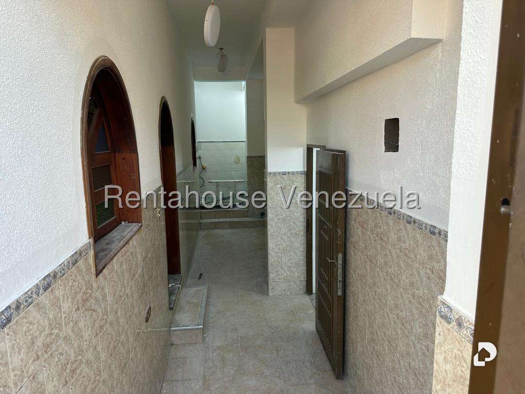 Casa en Alta Florida, Caracas – 17