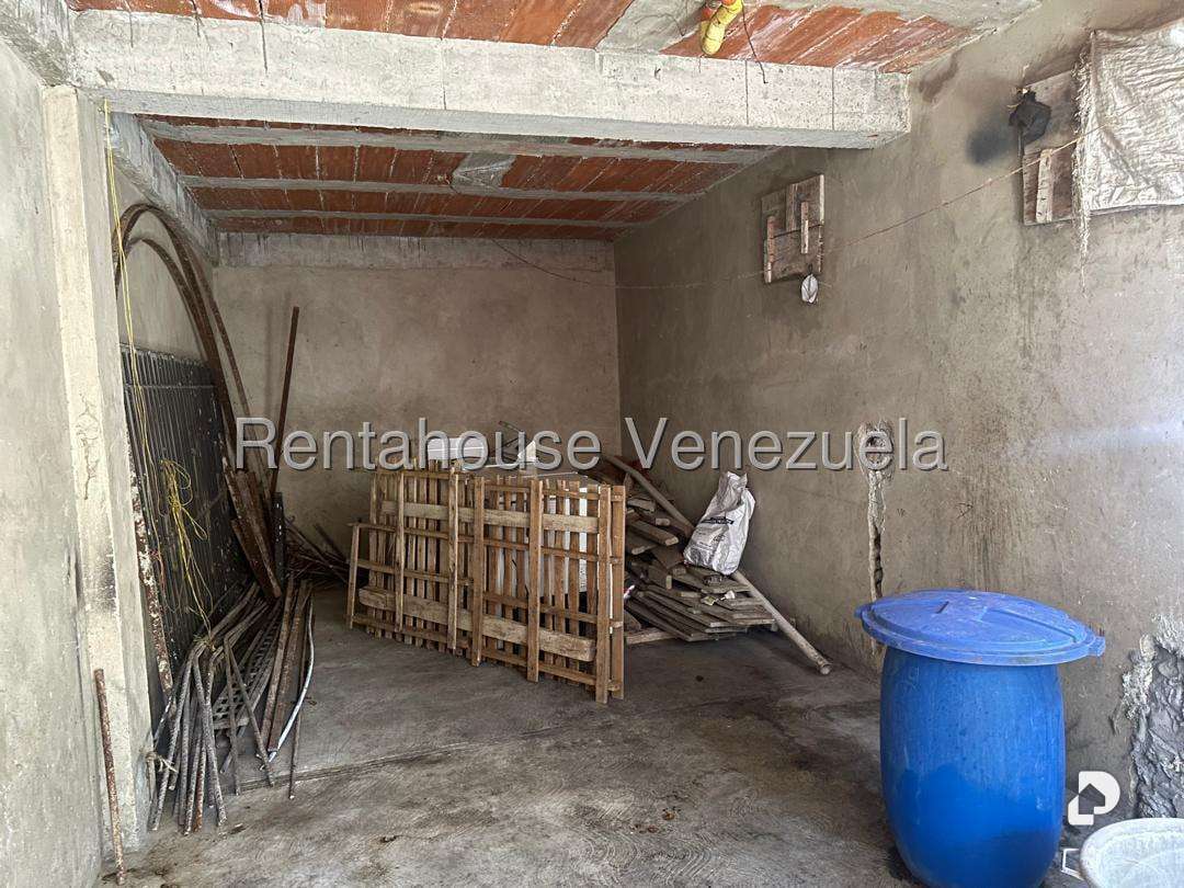 Casa en Alta Florida, Caracas – 32