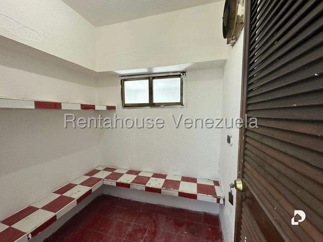 Casa en Alta Florida, Caracas – 18