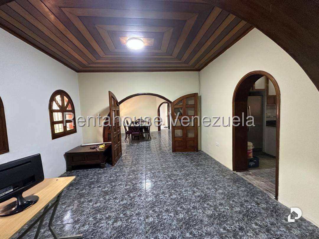Casa en Alta Florida, Caracas – 12