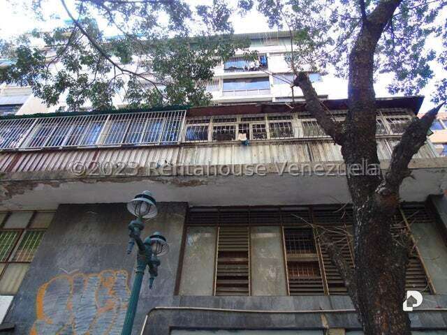 Local comercial en Parroquia La Candelaria, Caracas – 6