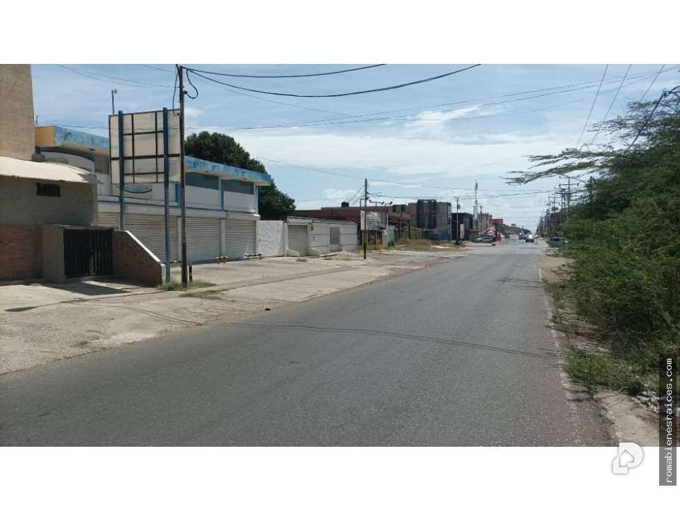Local comercial en Puerta Maraven, Punto Fijo – 2