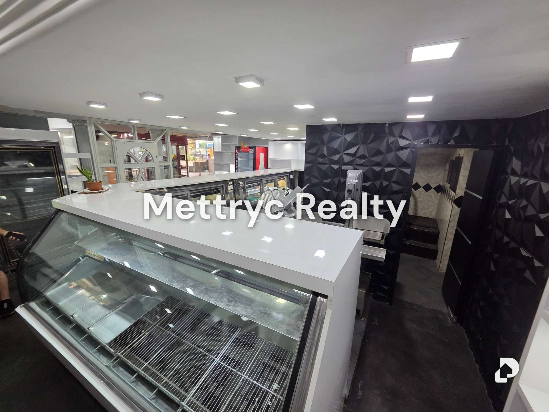 Local comercial en Prebo, Valencia – 23