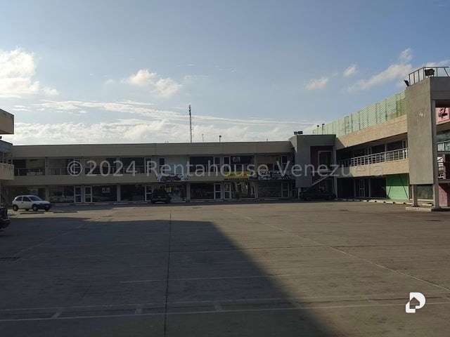 Local comercial en Los Guayos – 20