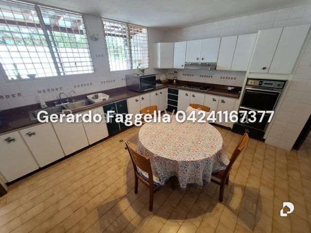 Casa en Macaracuay, Caracas – 21