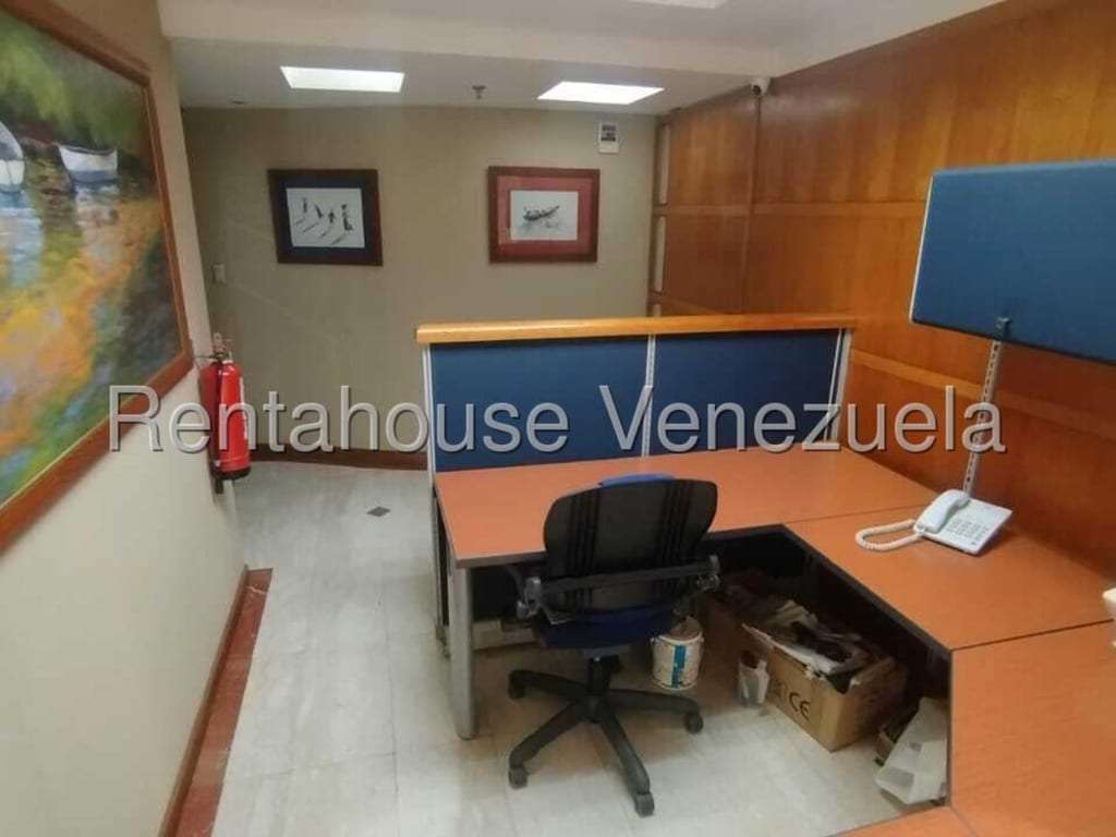 Oficina en Las Mercedes, Caracas - 1