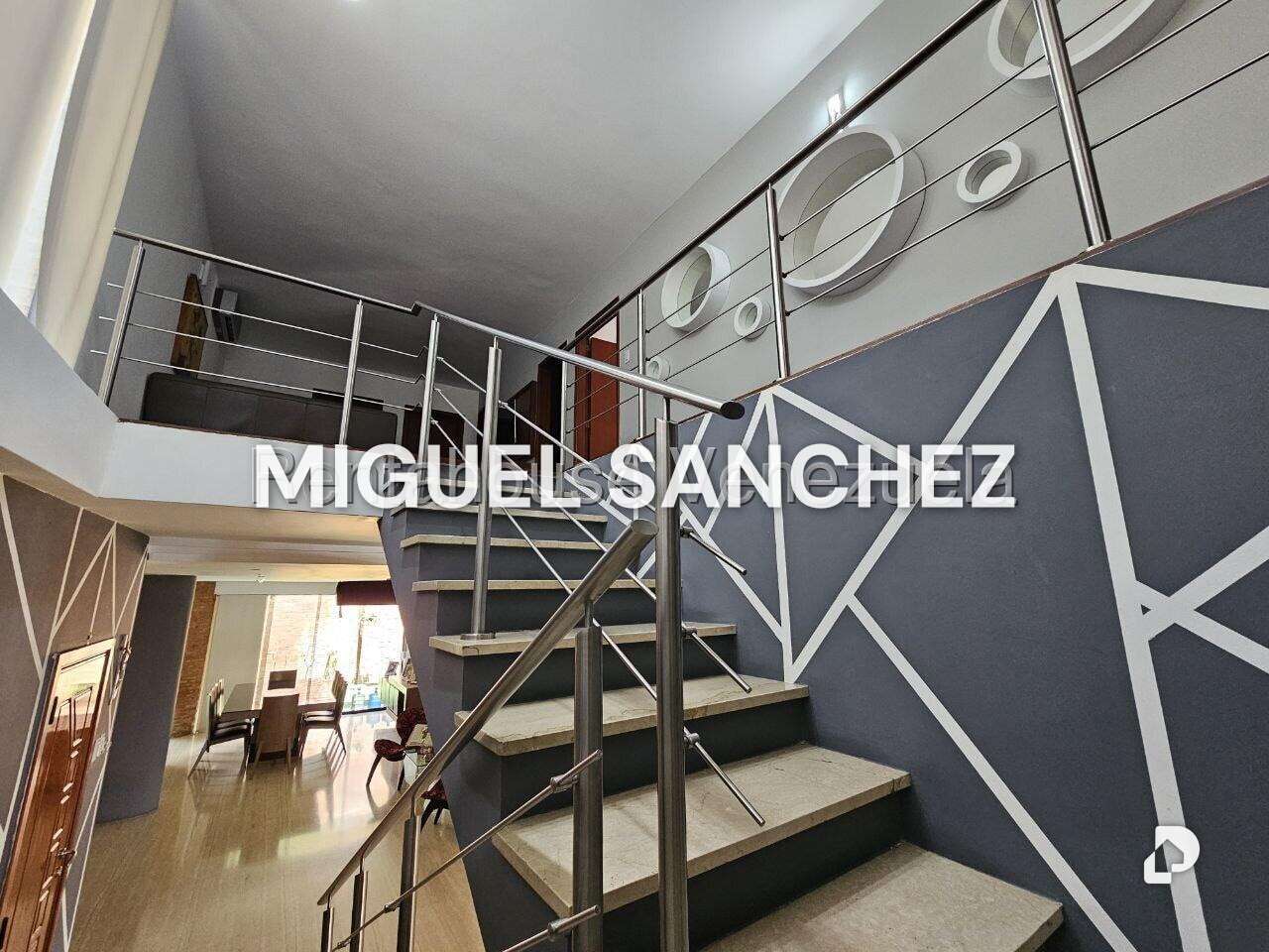 Casa en Prados Del Este, Caracas – 21