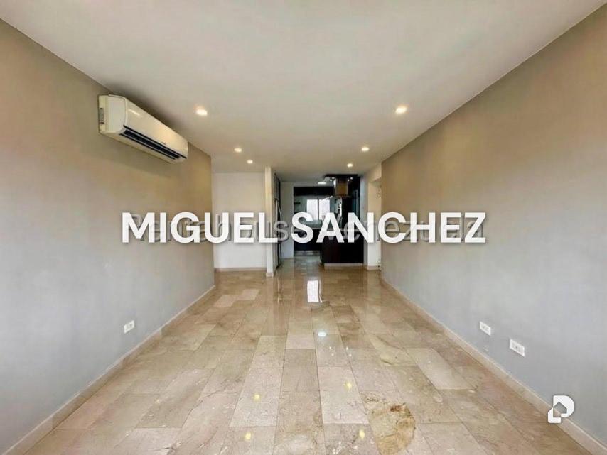 Apartamento en El Rosal, Caracas – 3