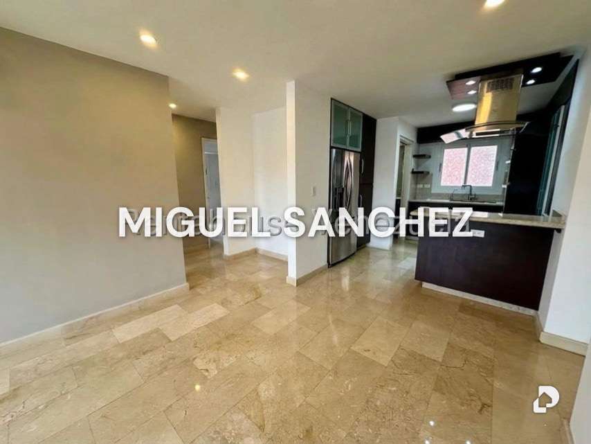 Apartamento en El Rosal, Caracas – 6