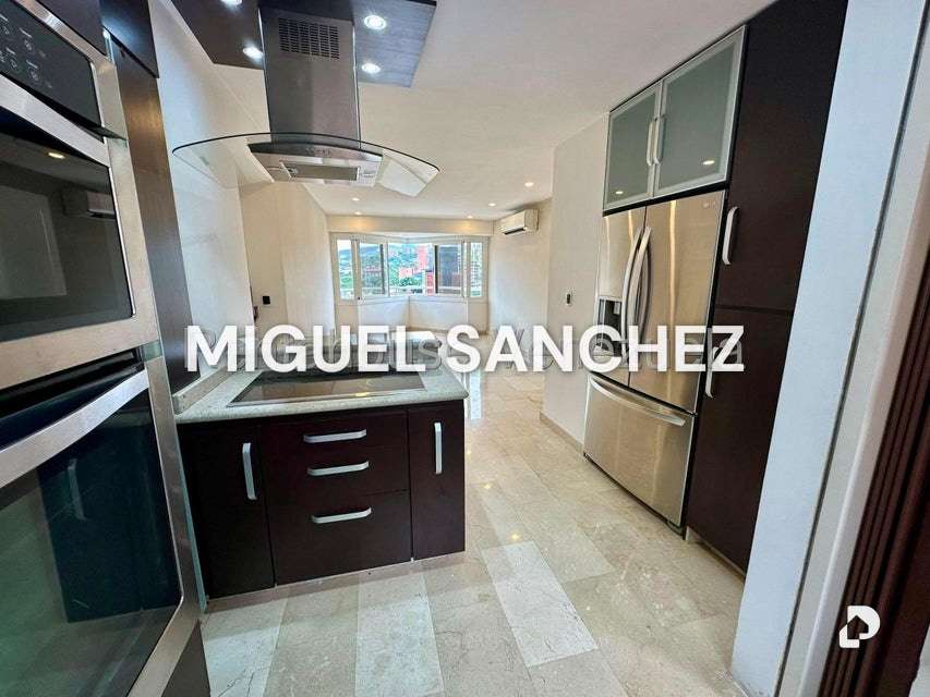 Apartamento en El Rosal, Caracas – 7