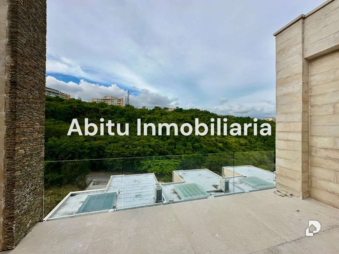 Townhouse en Los Campitos, Caracas – 4