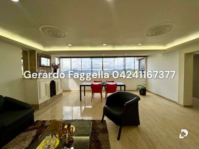 Casa en Los Guayabitos, Caracas – 17