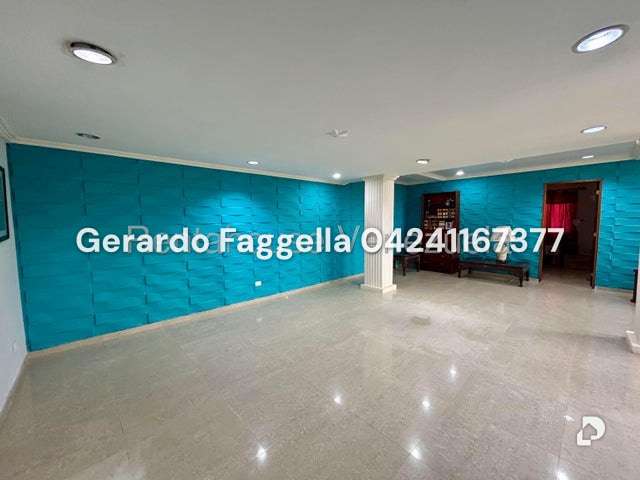 Casa en Los Guayabitos, Caracas – 28
