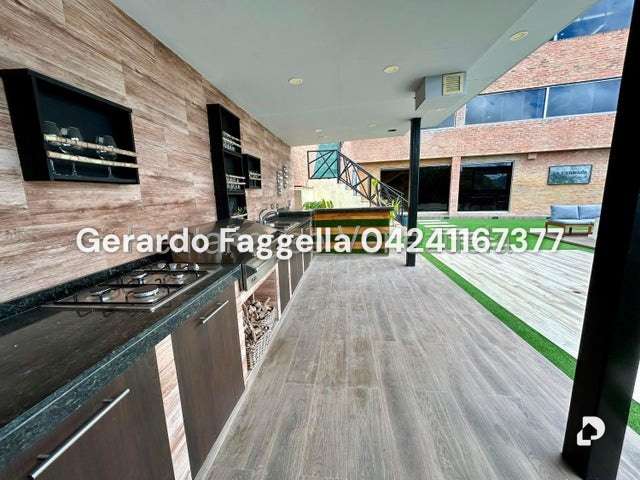 Casa en Los Guayabitos, Caracas – 9