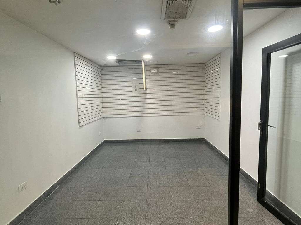 Local comercial en Avenida La Limpia, Maracaibo - 1
